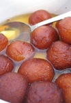 Gulab jamuns